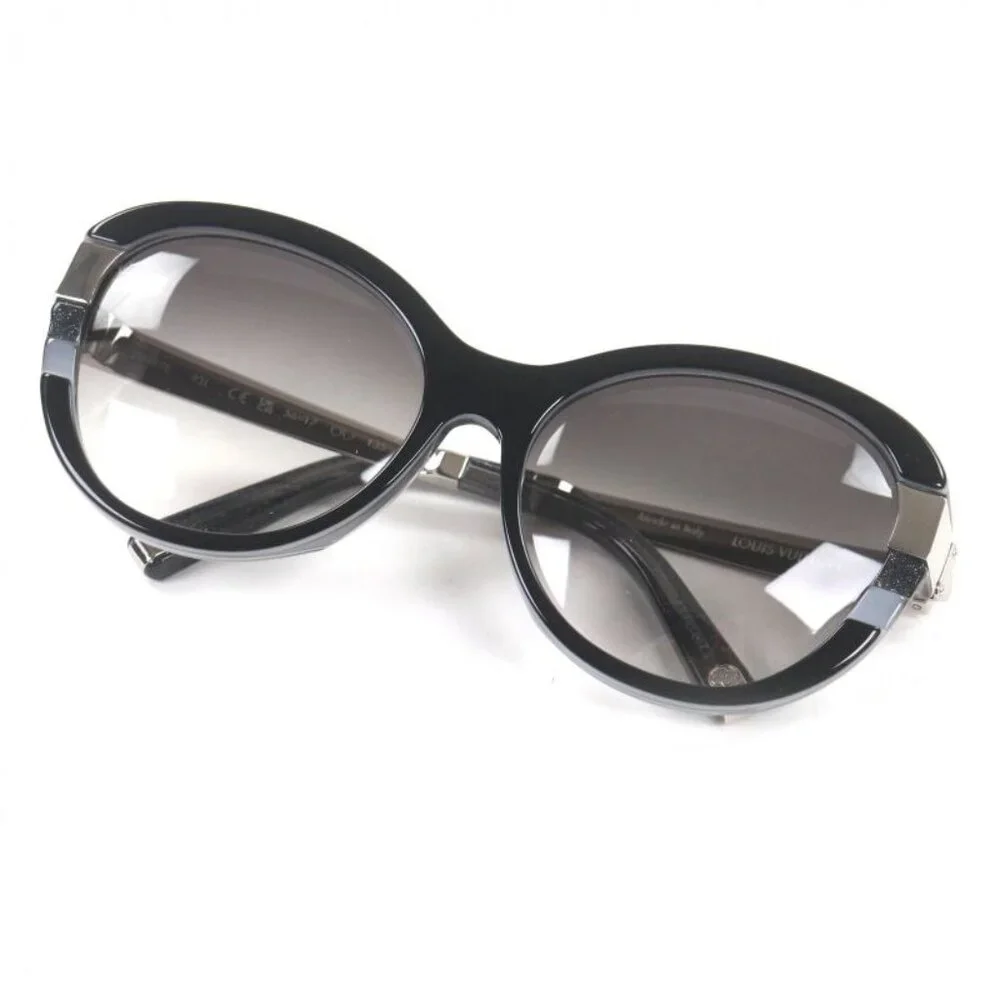 Louis Vuitton Petit Speson Cat Eye Glitter Sunglasses Black